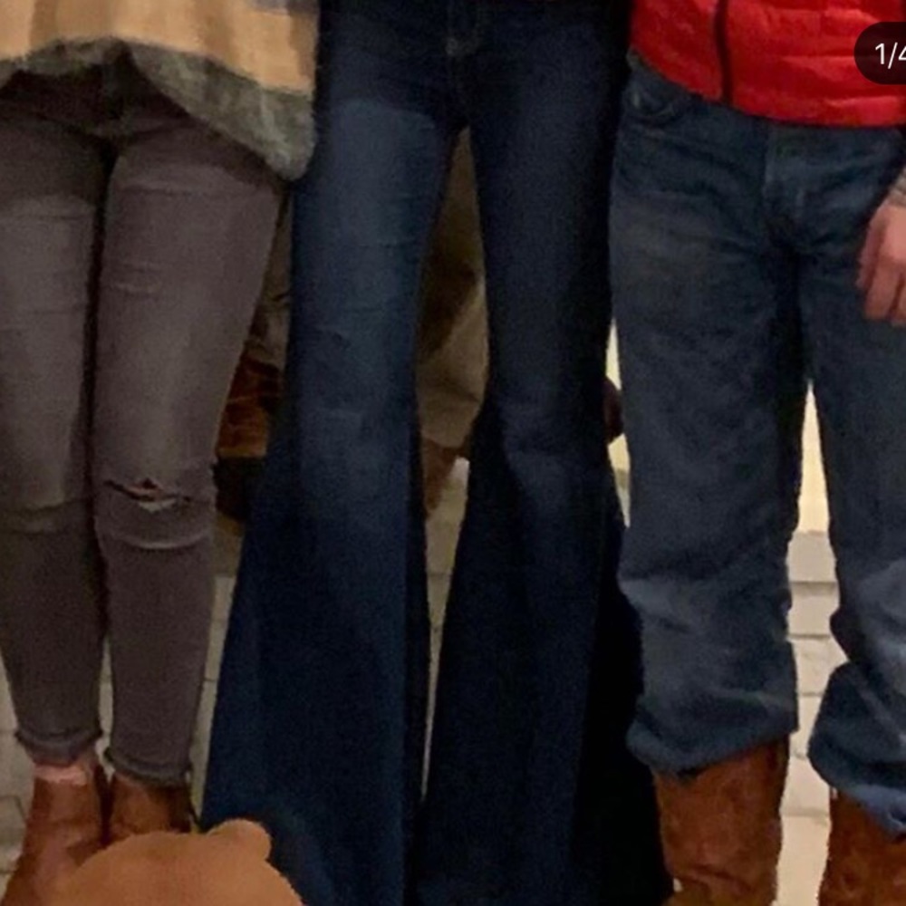 SUPER CUTE free people flare jeans